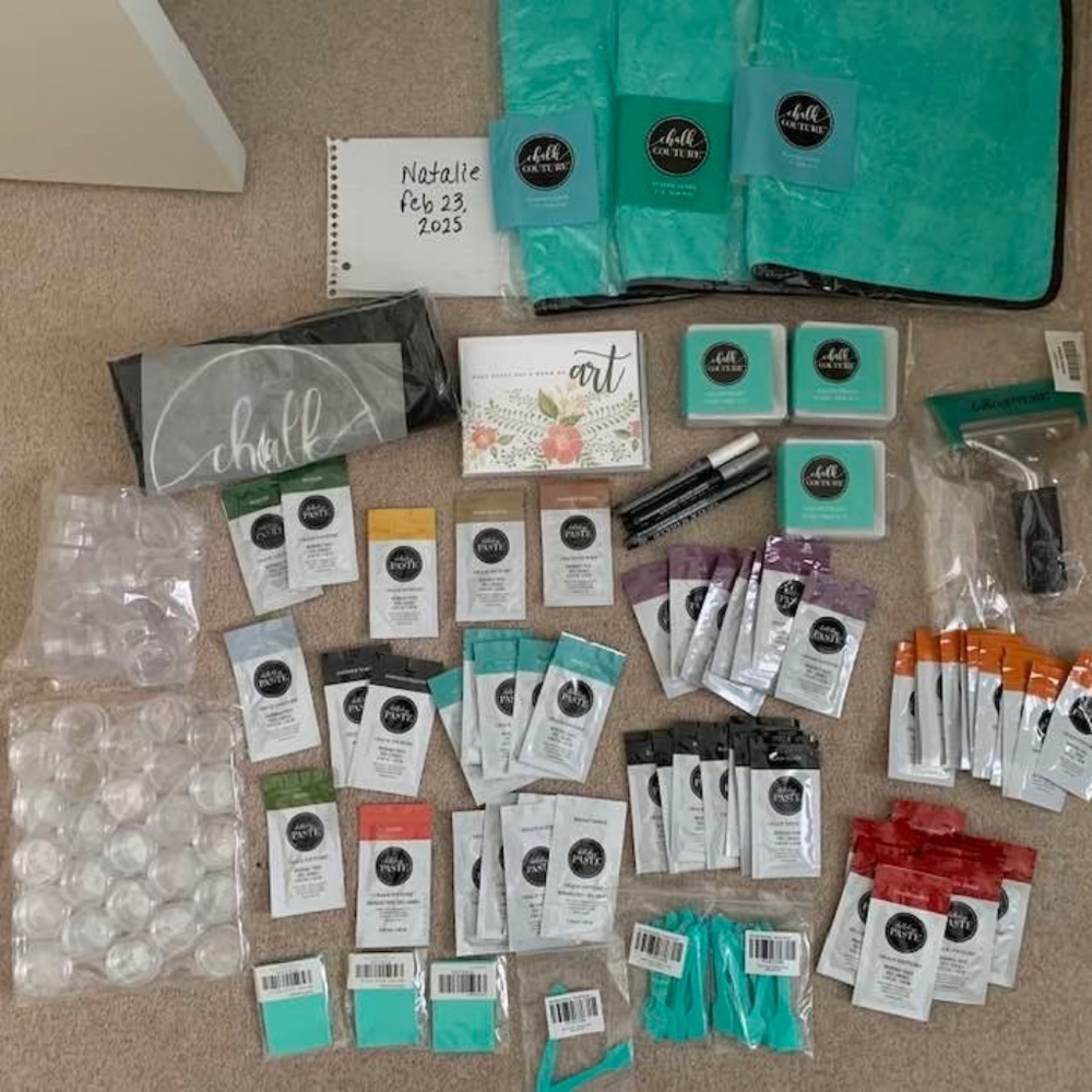 Chalk Couture fuzzing cloth, apron, stir sticks, squeegees, storage cups